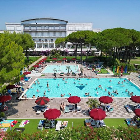 Il Tridente Camping Village Бибионе Екстериор снимка