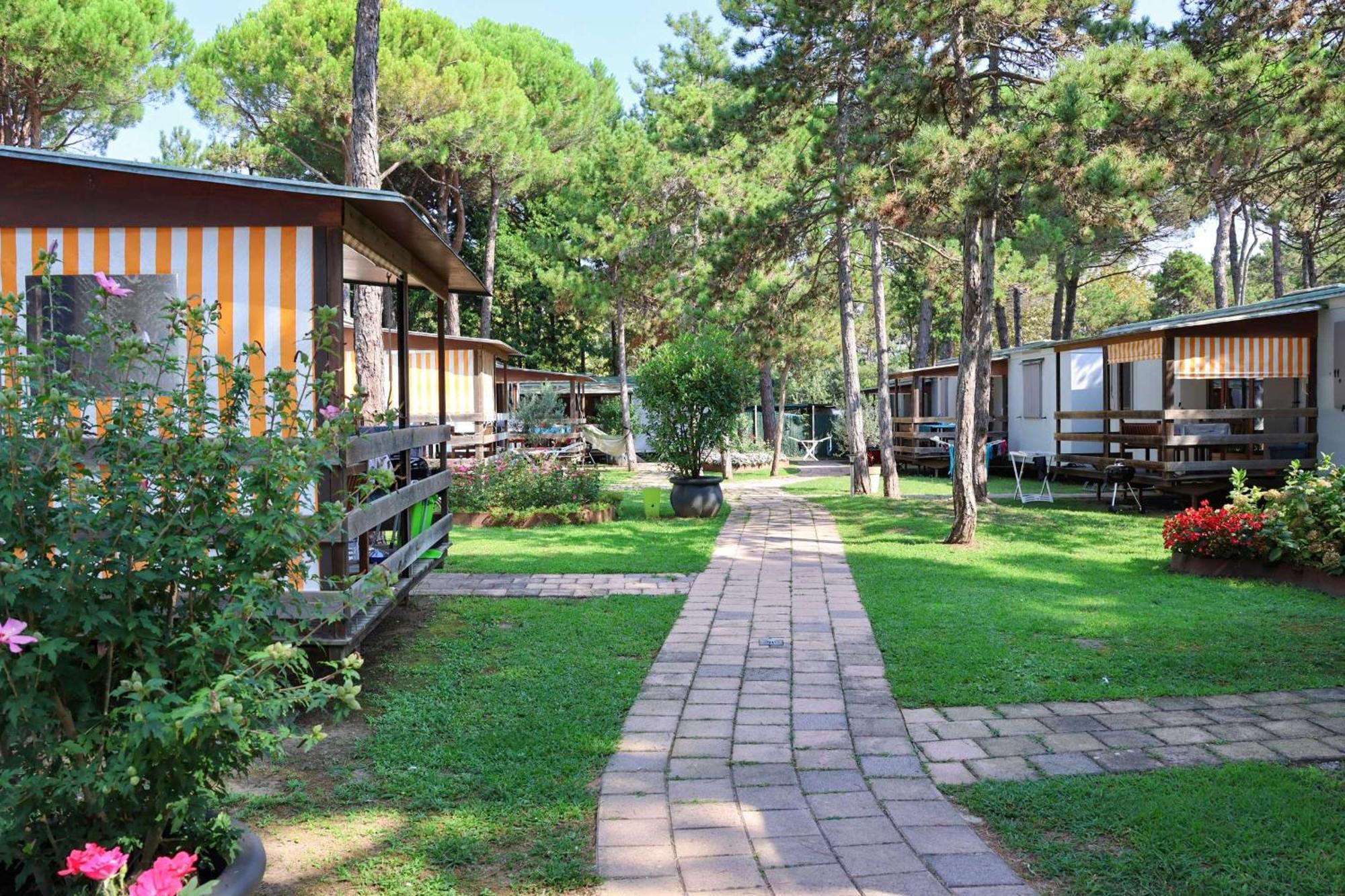 Il Tridente Camping Village Бибионе Екстериор снимка