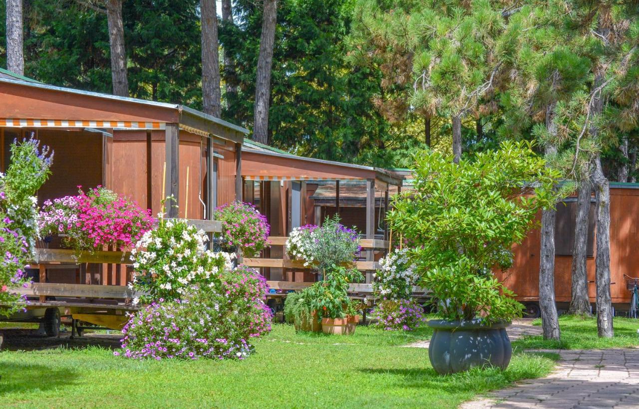 Il Tridente Camping Village Бибионе Екстериор снимка